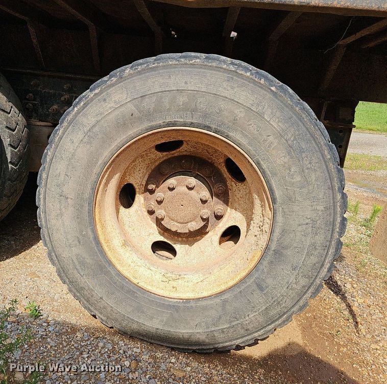 image for item EJ5557 2007 International  8600 dump truck