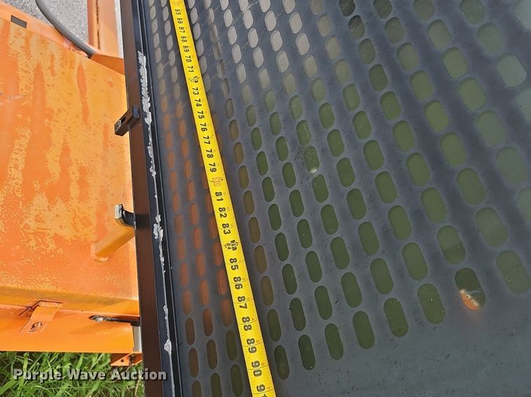 image for item EJ5587 2008 American Signal message board trailer