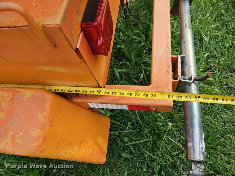 image for item EJ5587 2008 American Signal message board trailer