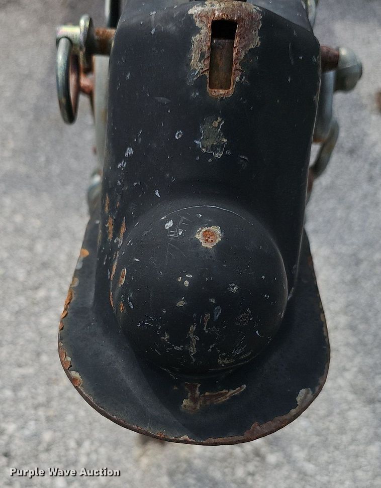 image for item EJ5587 2008 American Signal message board trailer