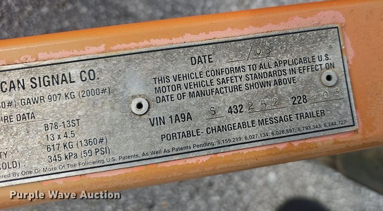 image for item EJ5587 2008 American Signal message board trailer