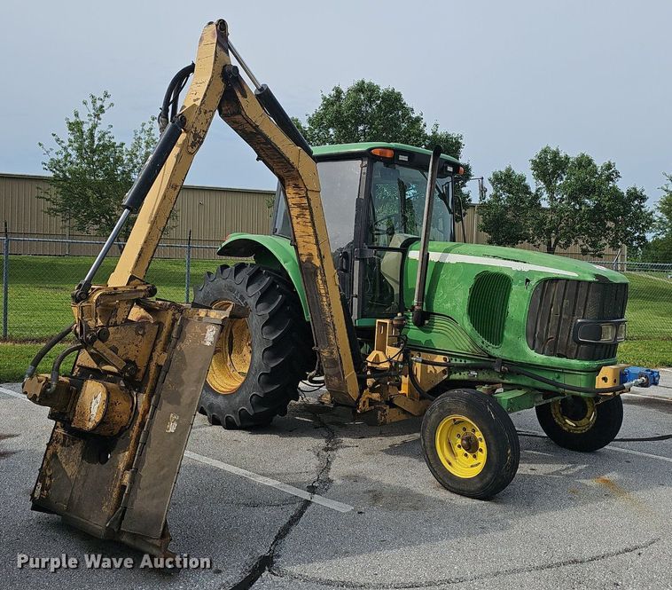 image for item EJ5588 2006 John Deere  6615 tractor