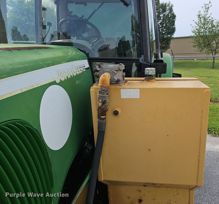 image for item EJ5588 2006 John Deere  6615 tractor