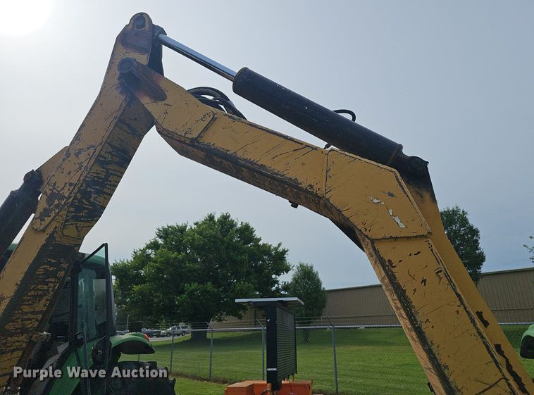 image for item EJ5588 2006 John Deere  6615 tractor