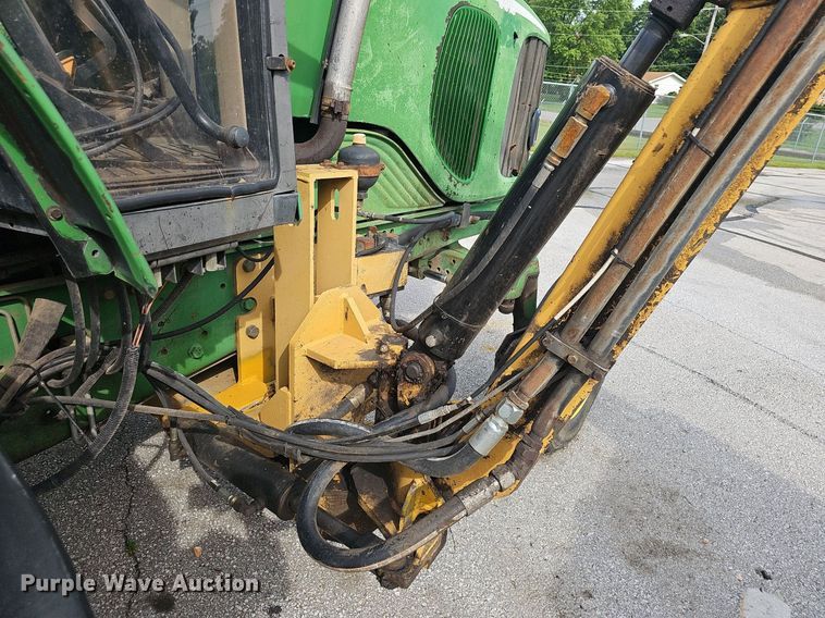 image for item EJ5588 2006 John Deere  6615 tractor