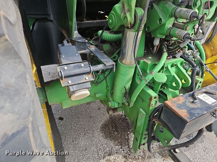 image for item EJ5588 2006 John Deere  6615 tractor