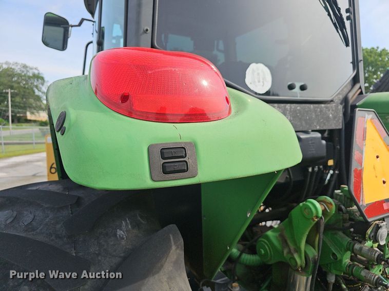 image for item EJ5588 2006 John Deere  6615 tractor