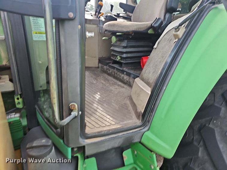 image for item EJ5588 2006 John Deere  6615 tractor