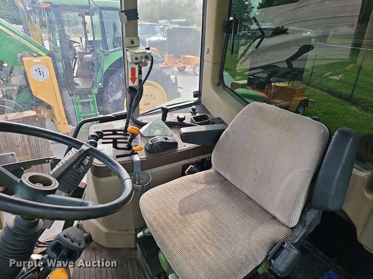 image for item EJ5588 2006 John Deere  6615 tractor