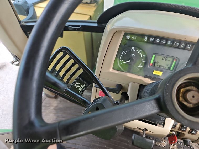 image for item EJ5588 2006 John Deere  6615 tractor