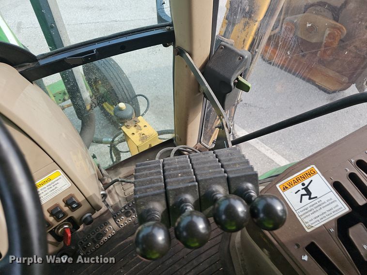 image for item EJ5588 2006 John Deere  6615 tractor