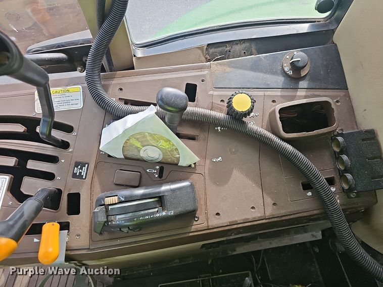 image for item EJ5588 2006 John Deere  6615 tractor