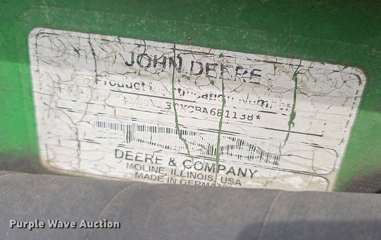 image for item EJ5589 2010 John Deere  7130 tractor
