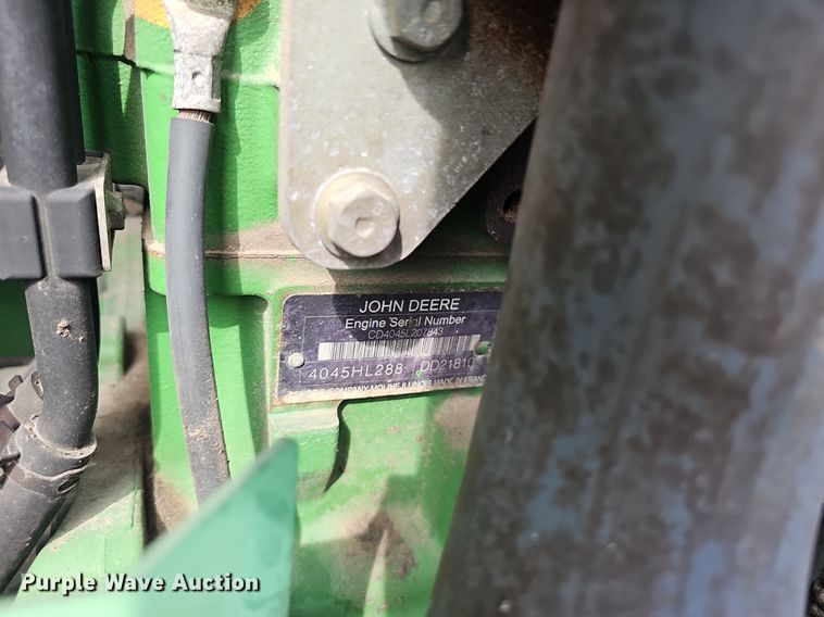 image for item EJ5589 2010 John Deere  7130 tractor