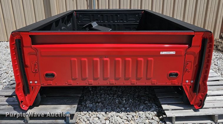 image for item EJ5592 Ford  F350 pickup bed