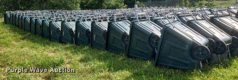 image for item EJ7991 Approximately 100 Amerikart trash carts 