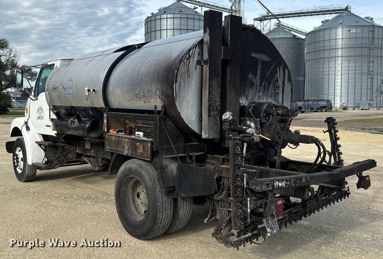 image for item EK1367 1999 Sterling L-Line oil distributor truck