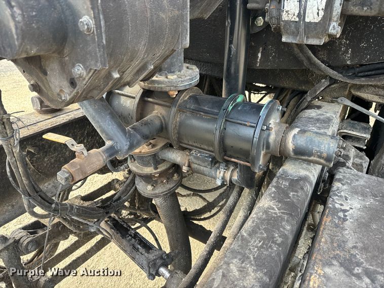 image for item EK1367 1999 Sterling L-Line oil distributor truck