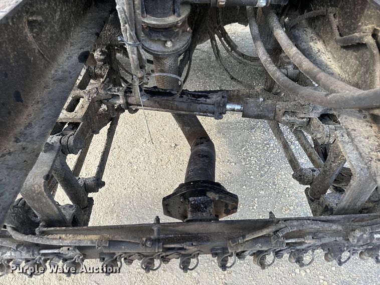 image for item EK1367 1999 Sterling L-Line oil distributor truck