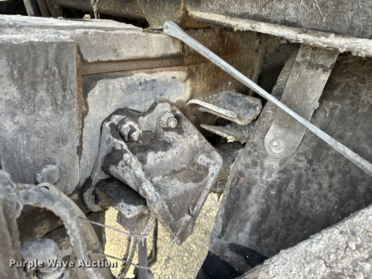 image for item EK1367 1999 Sterling L-Line oil distributor truck