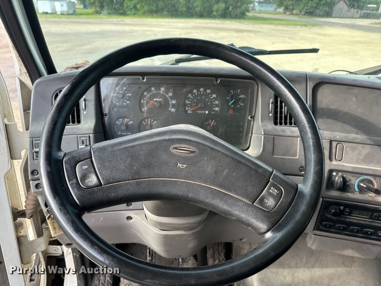 image for item EK1367 1999 Sterling L-Line oil distributor truck