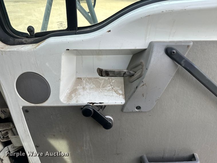 image for item EK1367 1999 Sterling L-Line oil distributor truck