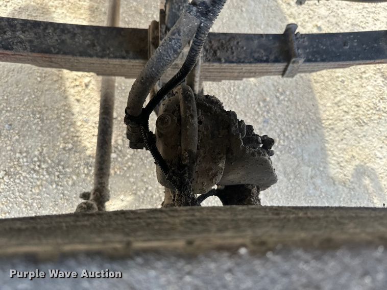 image for item EK1367 1999 Sterling L-Line oil distributor truck