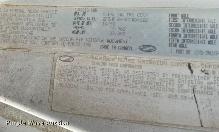 image for item EK1367 1999 Sterling L-Line oil distributor truck