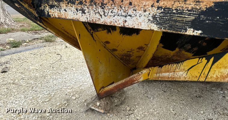 image for item EK1369 Balderson BV11 motor grader snow plow