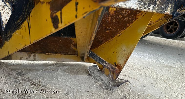 image for item EK1369 Balderson BV11 motor grader snow plow