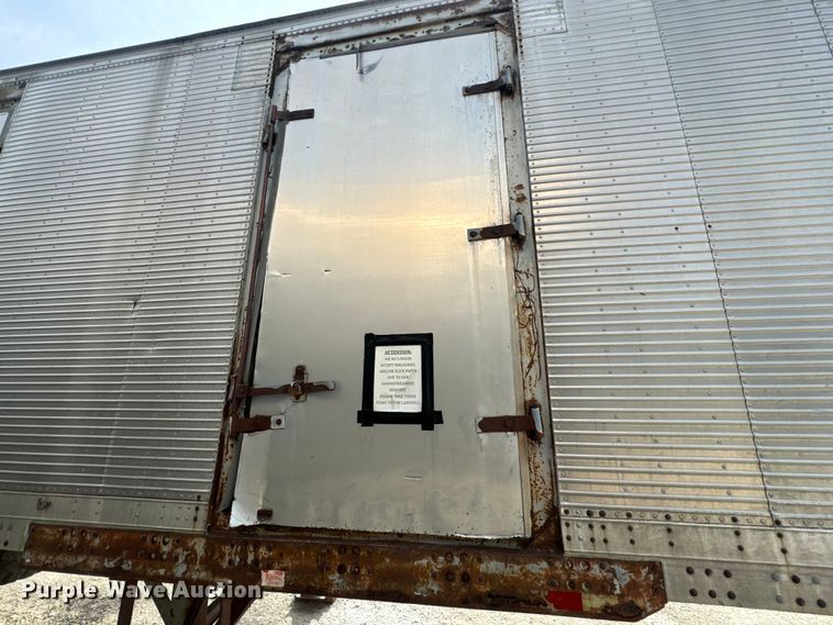 image for item EK1371 1980 Fruehauf FB8-P2-40 dry van trailer