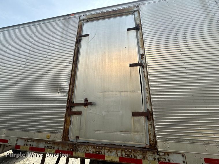 image for item EK1371 1980 Fruehauf FB8-P2-40 dry van trailer