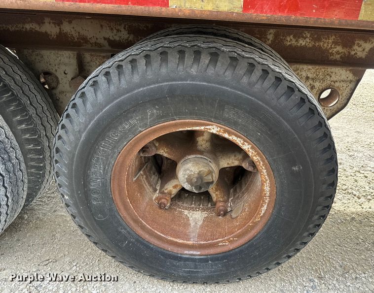 image for item EK1371 1980 Fruehauf FB8-P2-40 dry van trailer