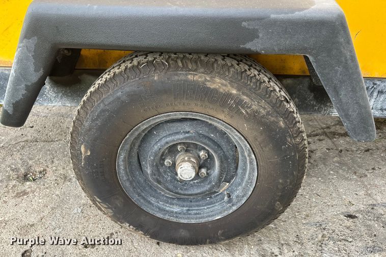 image for item EK1372 1993 Atlas Copco XAS 90JD air compressor