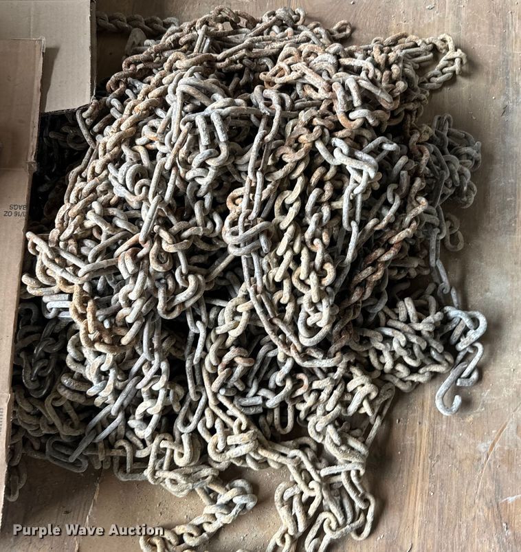 image for item EK1373 Motor grader tire chains