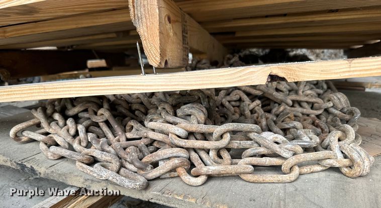 image for item EK1373 Motor grader tire chains