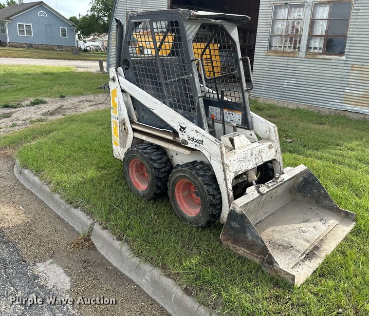 image for item EK1374 1992 Bobcat 440B skid steer loader