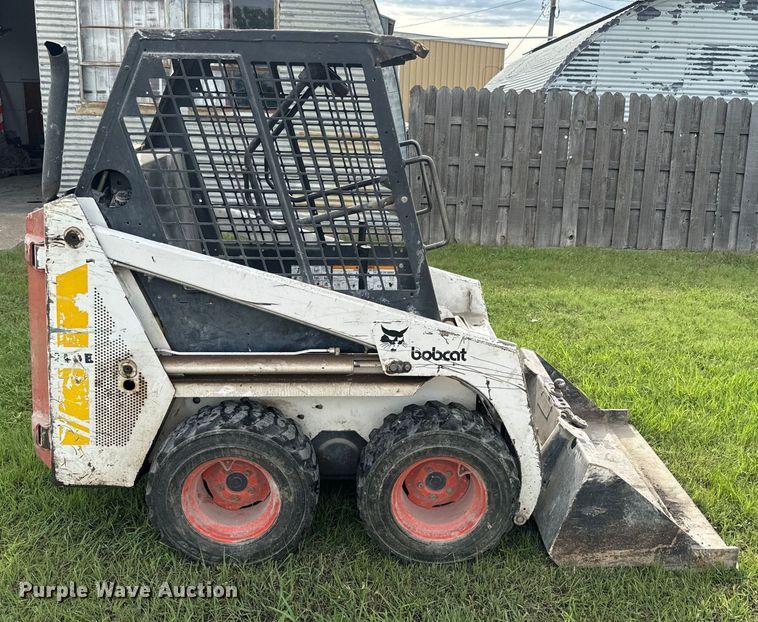 image for item EK1374 1992 Bobcat 440B skid steer loader