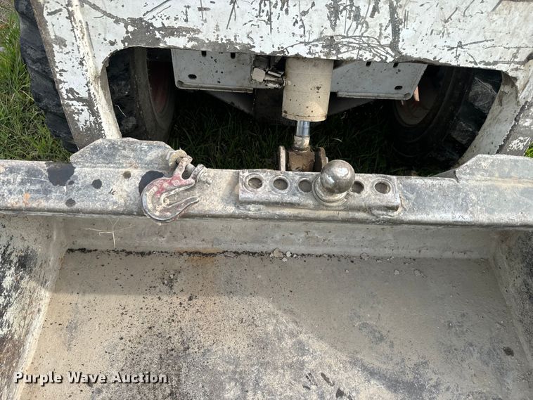 image for item EK1374 1992 Bobcat 440B skid steer loader