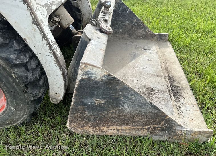 image for item EK1374 1992 Bobcat 440B skid steer loader