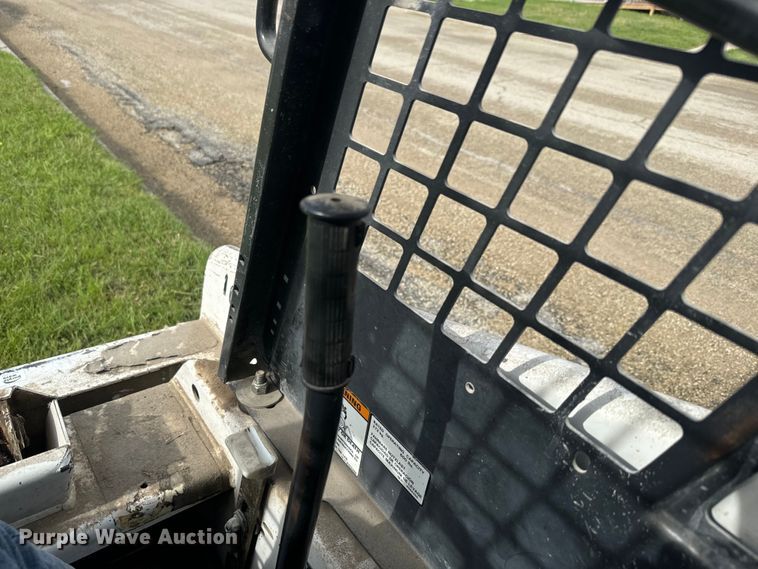 image for item EK1374 1992 Bobcat 440B skid steer loader