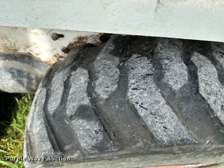 image for item EK1374 1992 Bobcat 440B skid steer loader