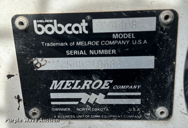 image for item EK1374 1992 Bobcat 440B skid steer loader