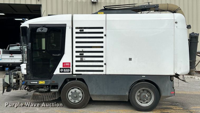 image for item EK4620 2016 Ravo B.V Ravo 5 Series 540 street sweeper