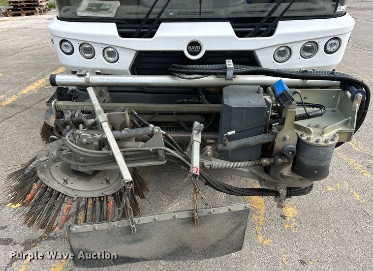 image for item EK4620 2016 Ravo B.V Ravo 5 Series 540 street sweeper