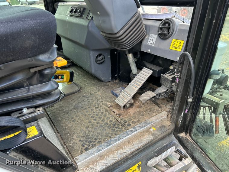 image for item EK4620 2016 Ravo B.V Ravo 5 Series 540 street sweeper