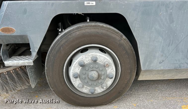 image for item EK4620 2016 Ravo B.V Ravo 5 Series 540 street sweeper