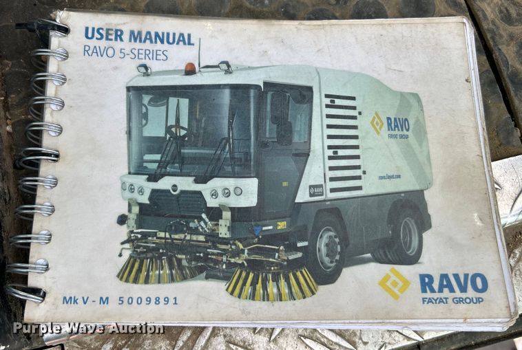 image for item EK4620 2016 Ravo B.V Ravo 5 Series 540 street sweeper