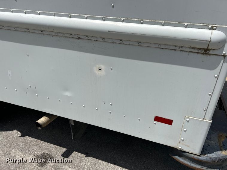 image for item EK4629 1999 Chevrolet P30 delivery van