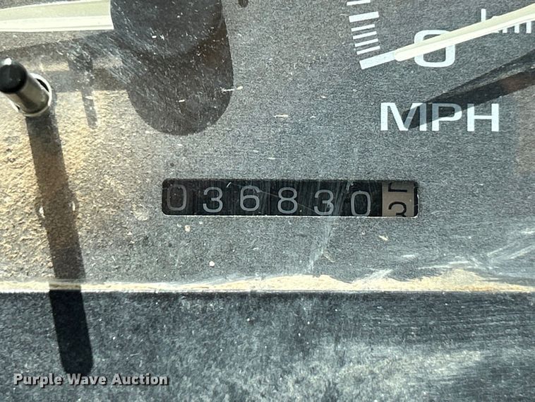 image for item EK4629 1999 Chevrolet P30 delivery van